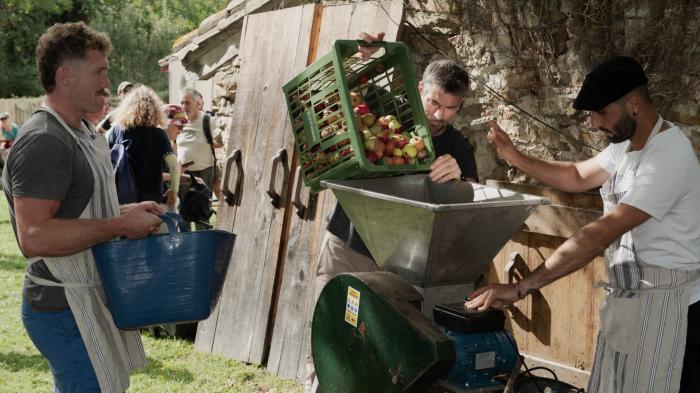 prentsaketa_la_pressee_des_pommes_au_domaine_d_abbadia_a_hendaye